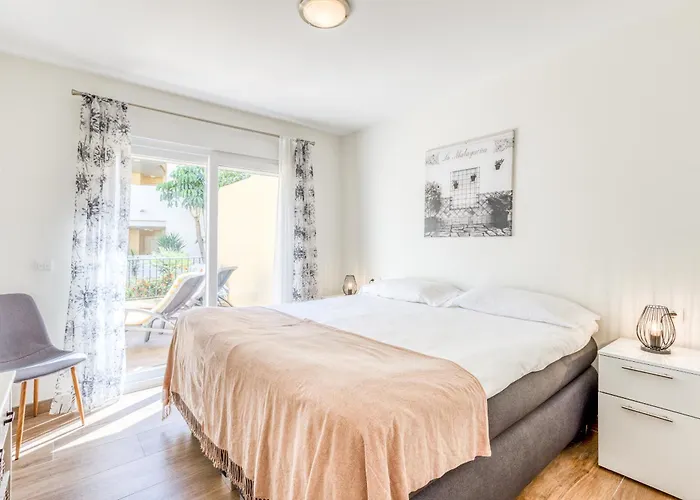 Hanami Puerto Alto Pa 3-1 Apartment Estepona