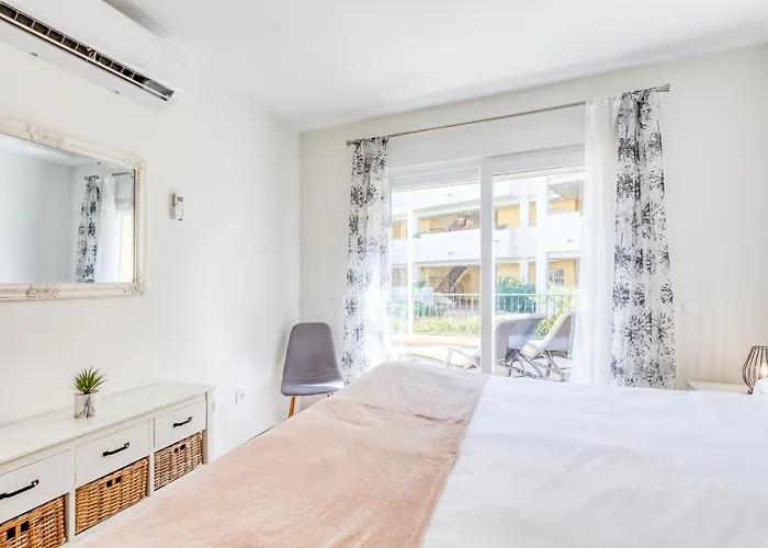 Hanami Puerto Alto Pa 3-1 Apartment Estepona